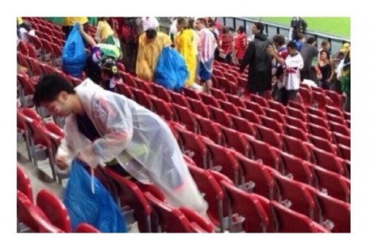japao limpa estadio(1)